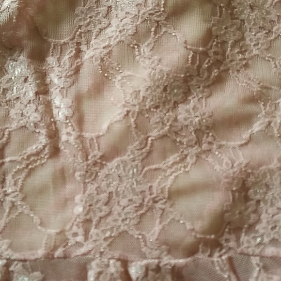 3 for $10 :Junior's - Short Sleev Dusty Rose Lace Peplum Top - Picture 4 of 4